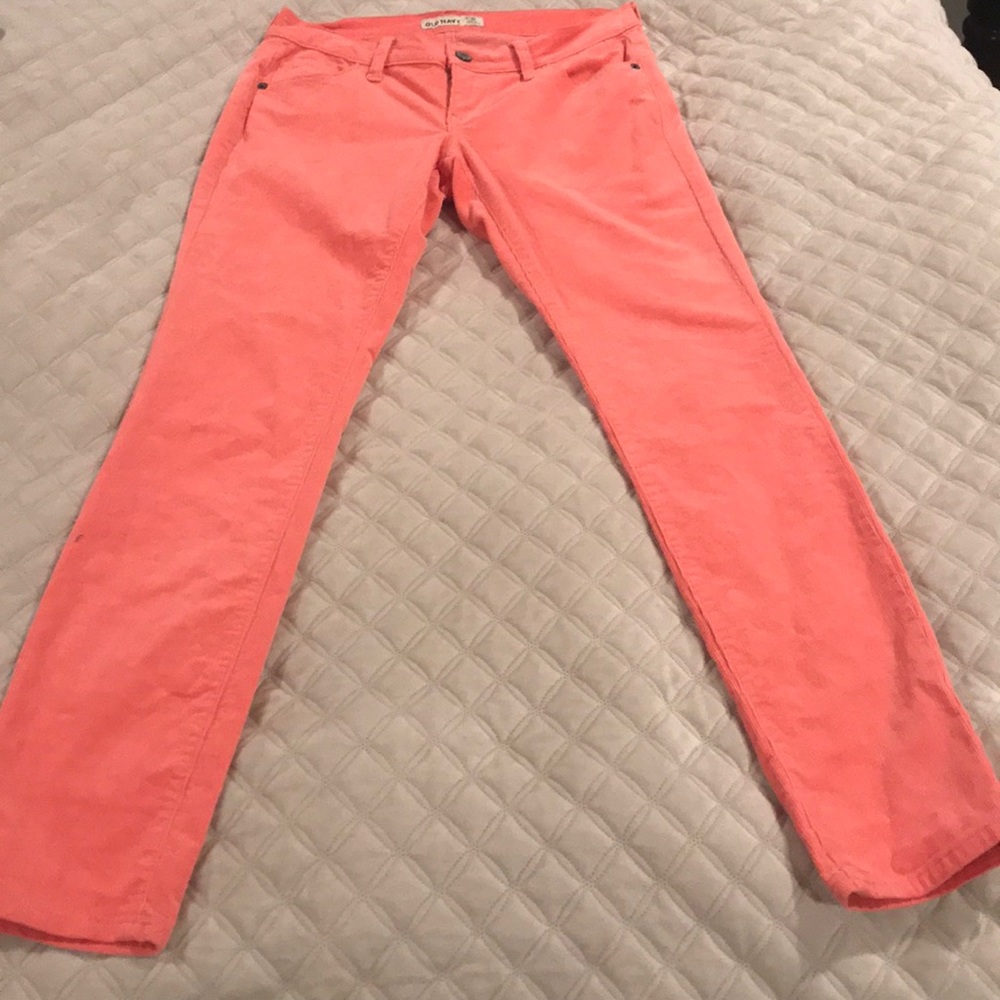 Coral corduroy pants 🥕